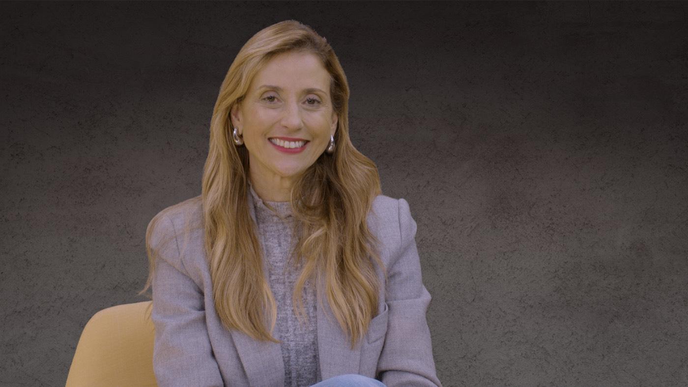 Karina Franchini durante a gravação de sua entrevista ao Cobogós